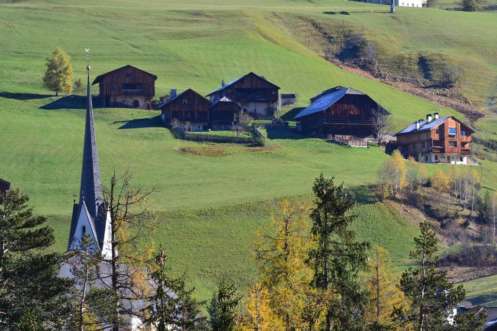Ciasa Rudiferia Appartamenti In Alta Badia Exterior photo